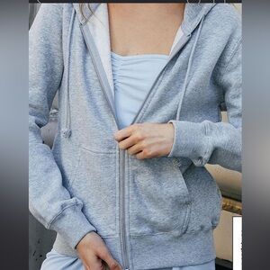 Brandy Melville zip up